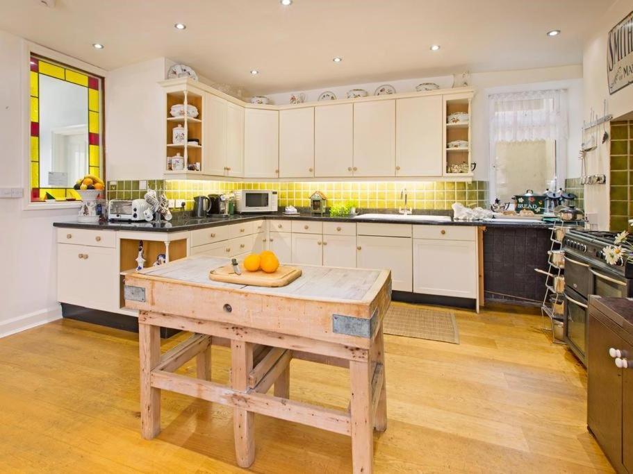 Bed and Breakfast Anchor House Dartmouth Exteriér fotografie